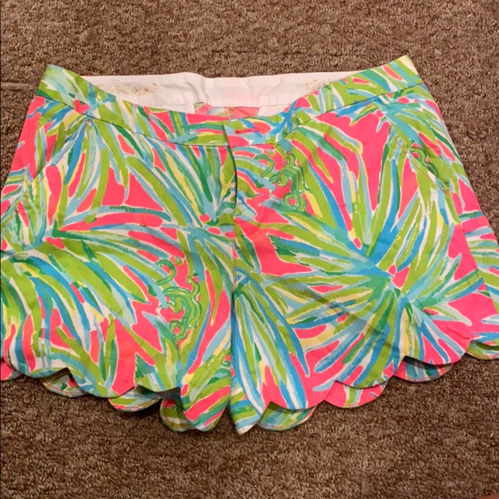 Lilly Pulitzer buttercup shorts! 5” inseam
